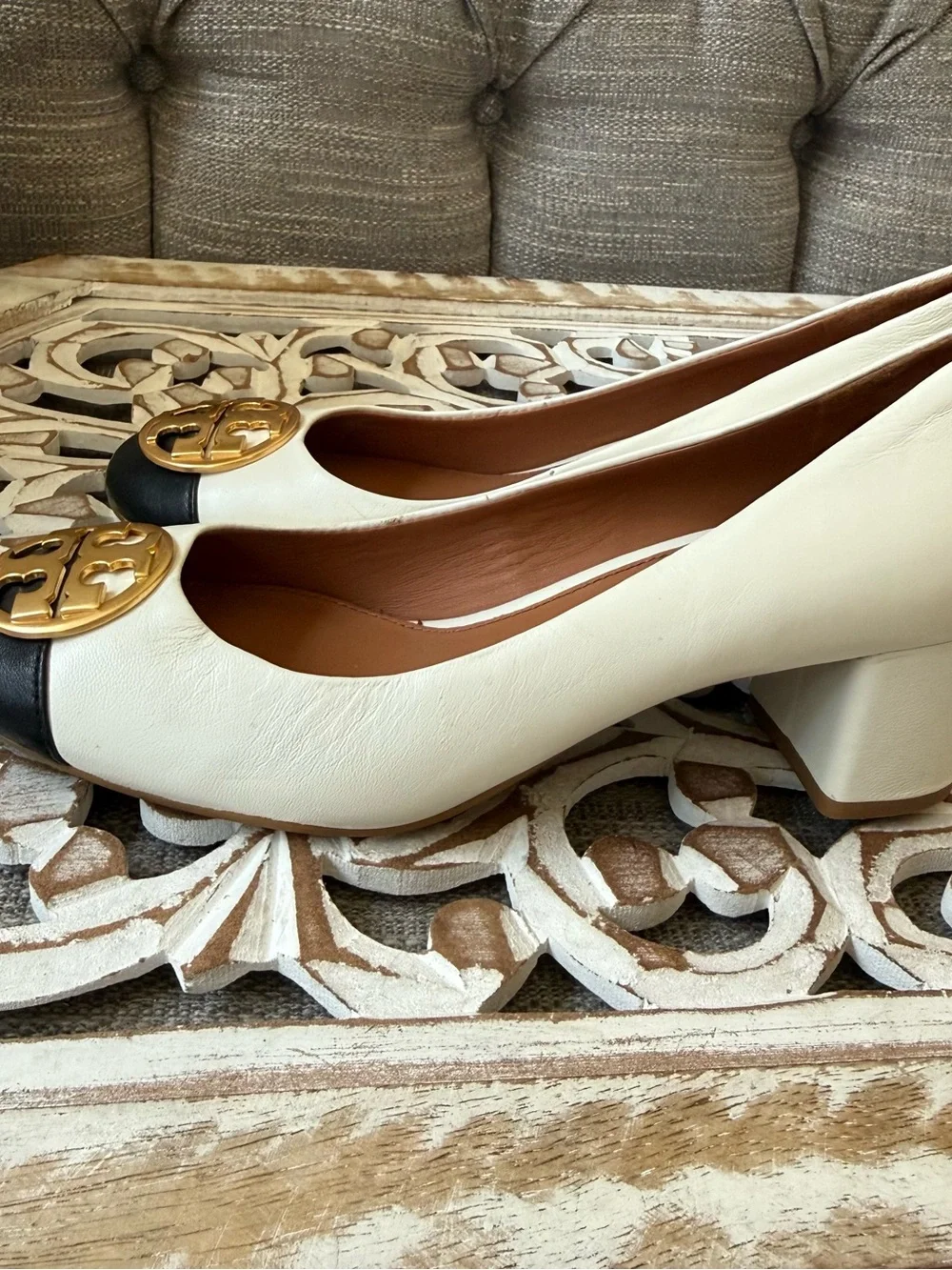 Tory Burch Women's Logo Cap-Toe Block Heels Shoes 6